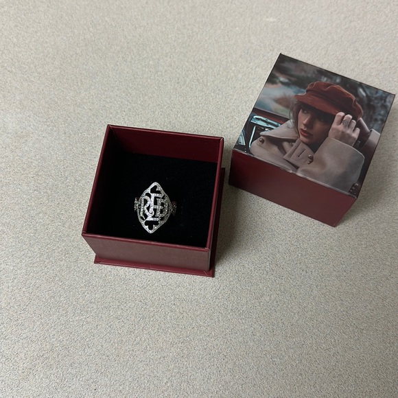 Taylor Swift Accessories - Taylor Swift Red Ring